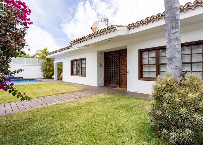 Prime Botanico Chalet *